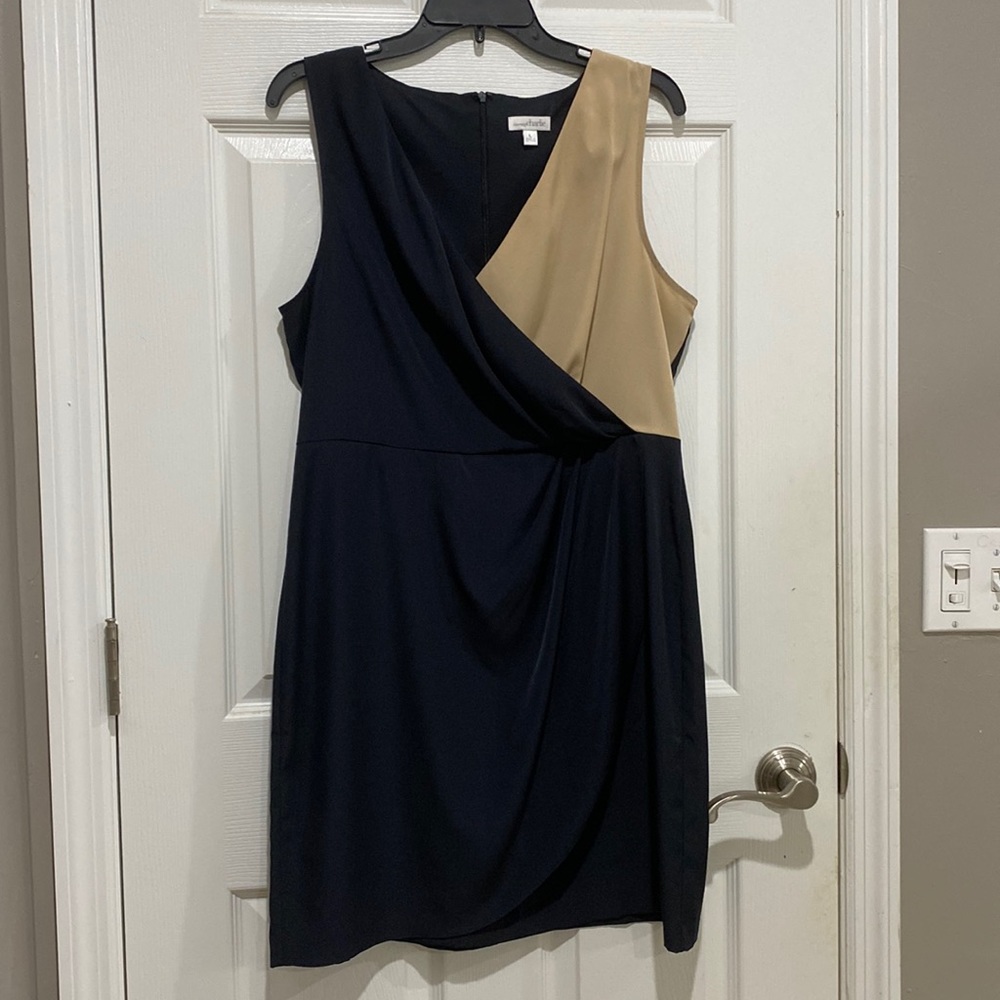 CHARMING CHARLIE BLACK AND GREY GORGEOUS DRESS!💗